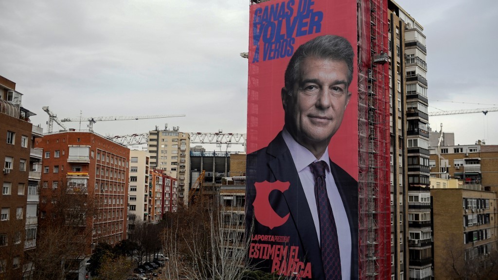 Laportin plakat u Madridu (©AFP)